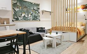 Joli studio au calme, centre historique de Pertuis